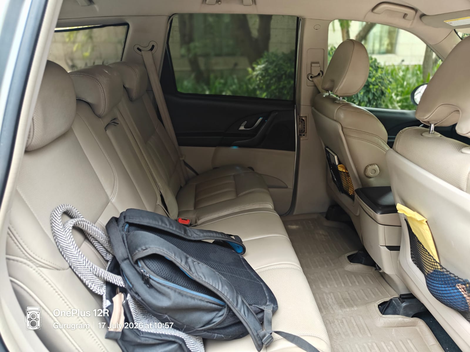 MAHINDRA XUV 500 FWD W8 AUTOMATIC